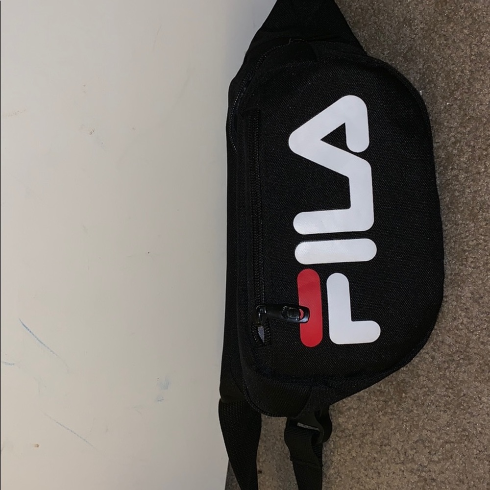 FILA beltbag 100% authentic